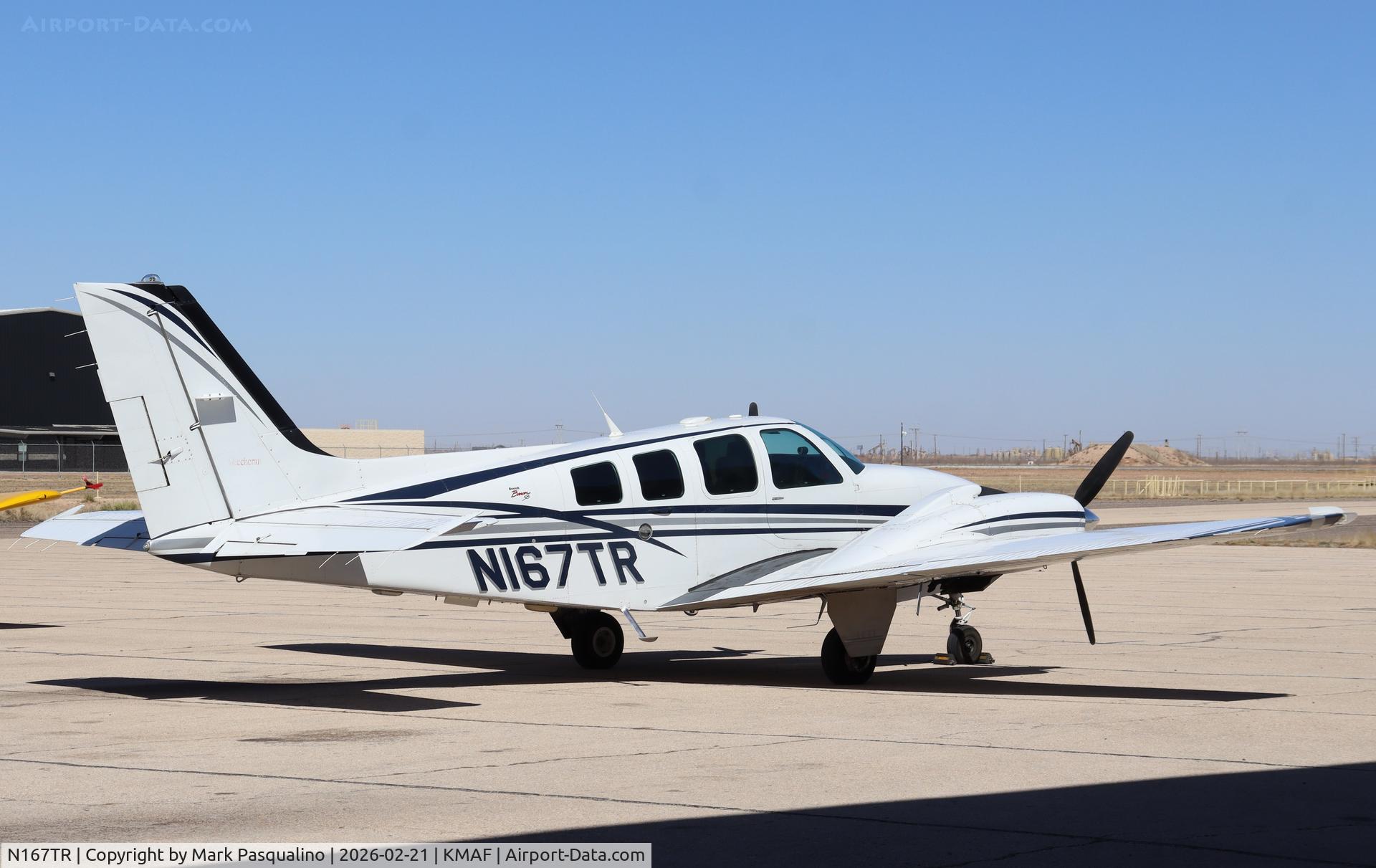 N167TR, 1998 Raytheon Aircraft Company 58 C/N TH-1849, Beech 58
