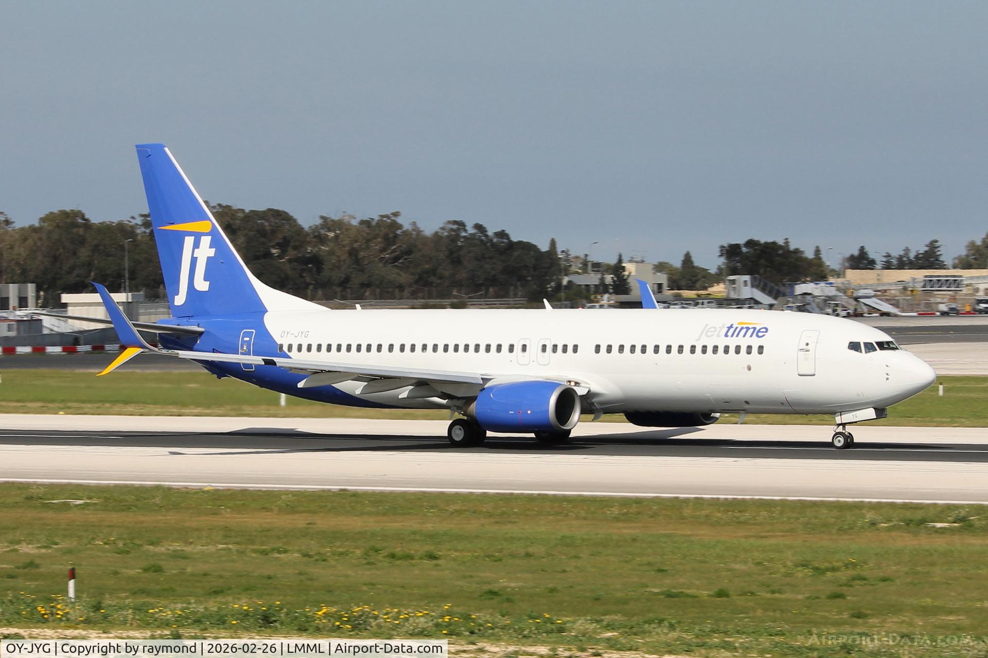OY-JYG, 2009 Boeing B-737-8JP C/N 39163, Boeing 737-8JP of Jettime reg OY-JYG rolling RW13 departing Malta.
