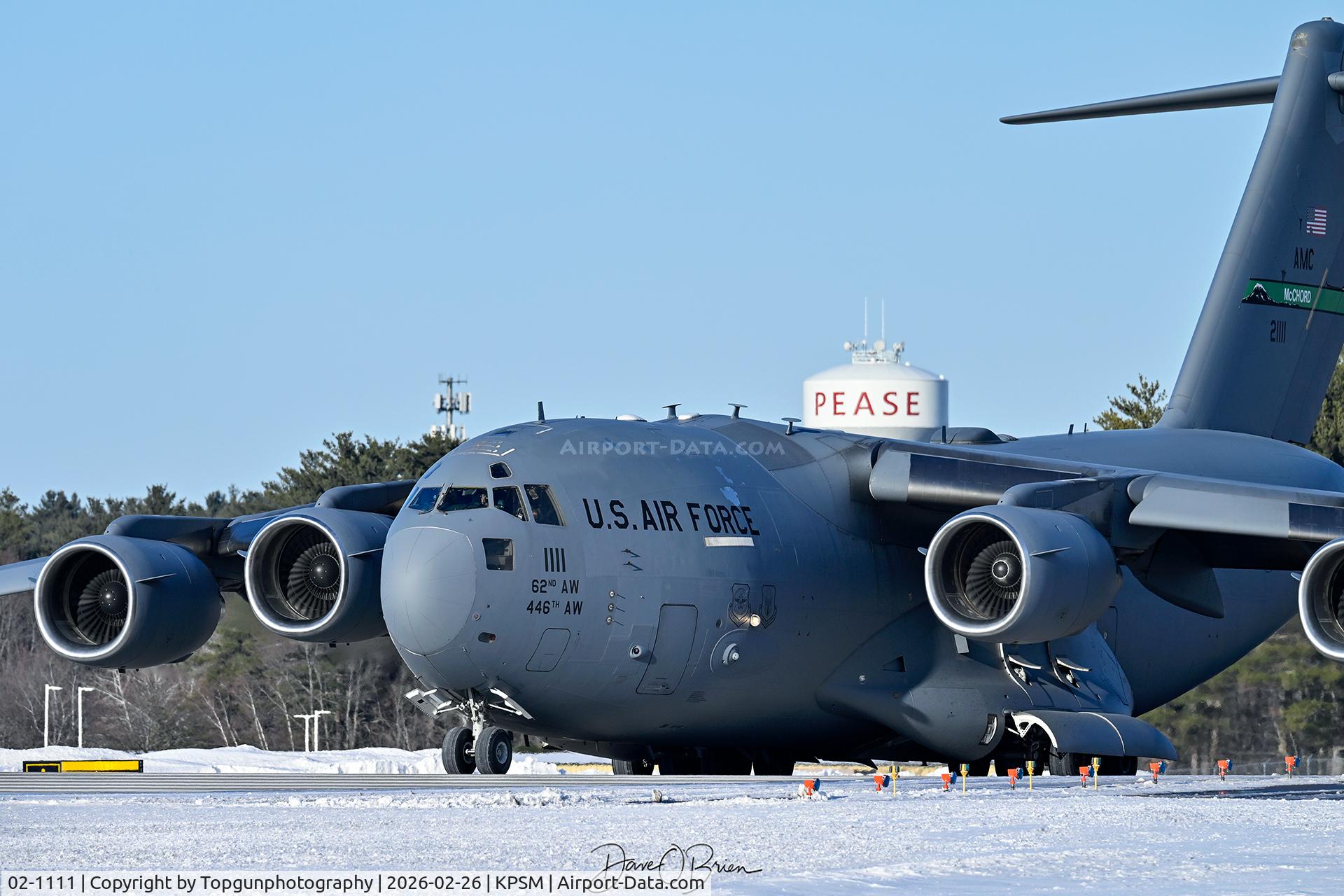 02-1111, 1999 Boeing C-17A Globemaster III C/N P-111, REACH742 holding short RW34