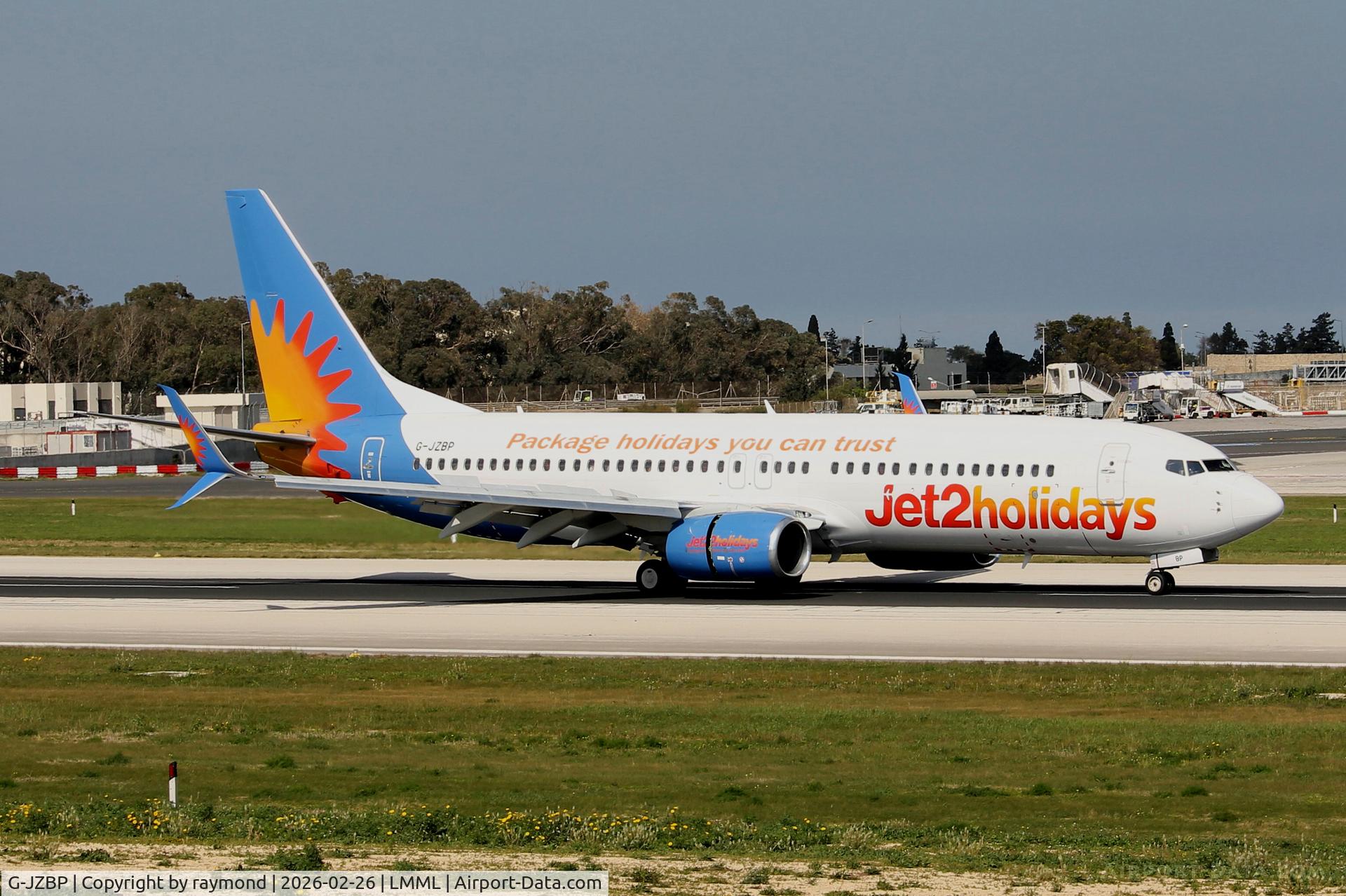 G-JZBP, 2018 Boeing 737-8MG C/N 64440, Boeing 737-8MG of Jet2Com reg G-JZBP slowing down on RW13 after landing in Malta.
