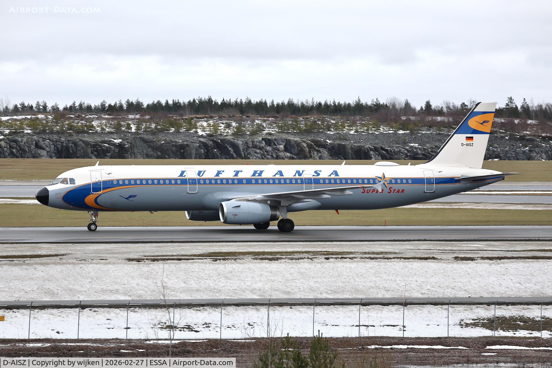 D-AISZ, 2009 Airbus A321-231 C/N 4085, Twy W