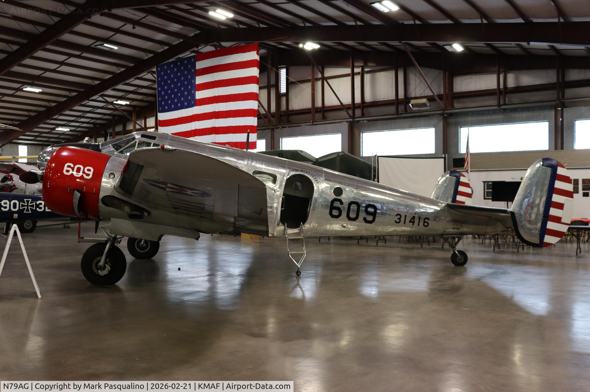 N79AG, 1952 Beech D18S C/N A-806, Beech D18S