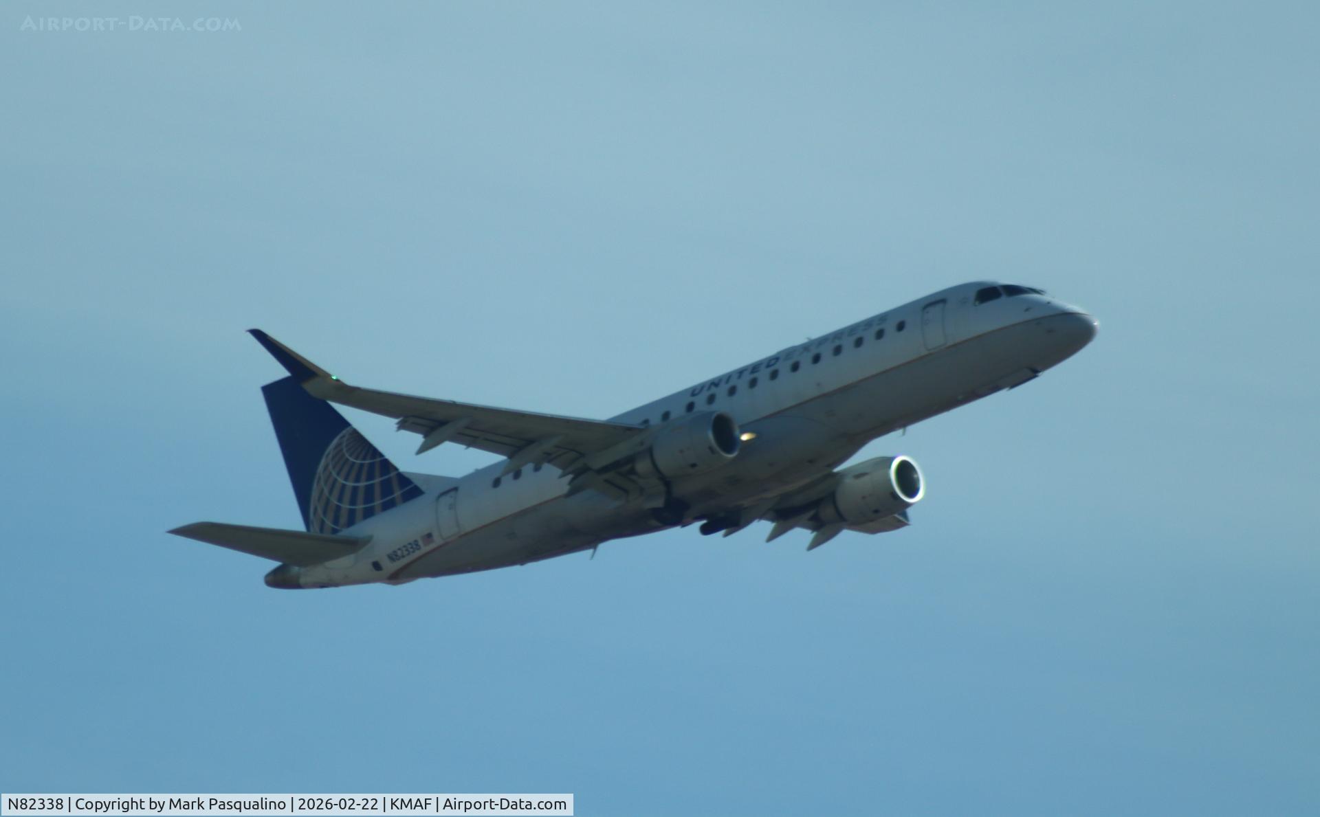 N82338, 2016 Embraer 175LR (ERJ-170-200LR) C/N 17000552, ERJ-170-200LR
