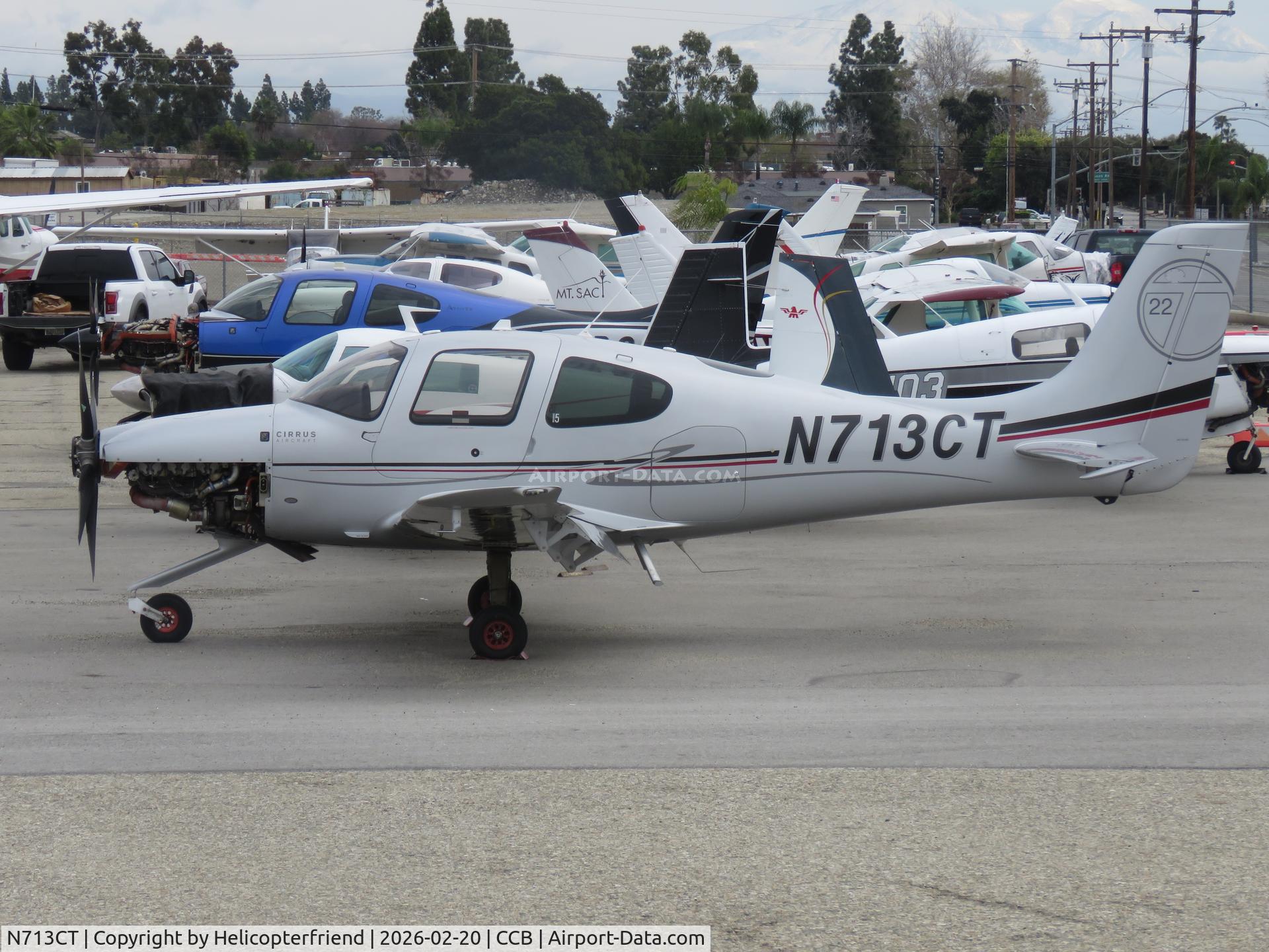 N713CT, 2013 Cirrus SR22 G5 Turbo C/N 0457, Engine being worked on