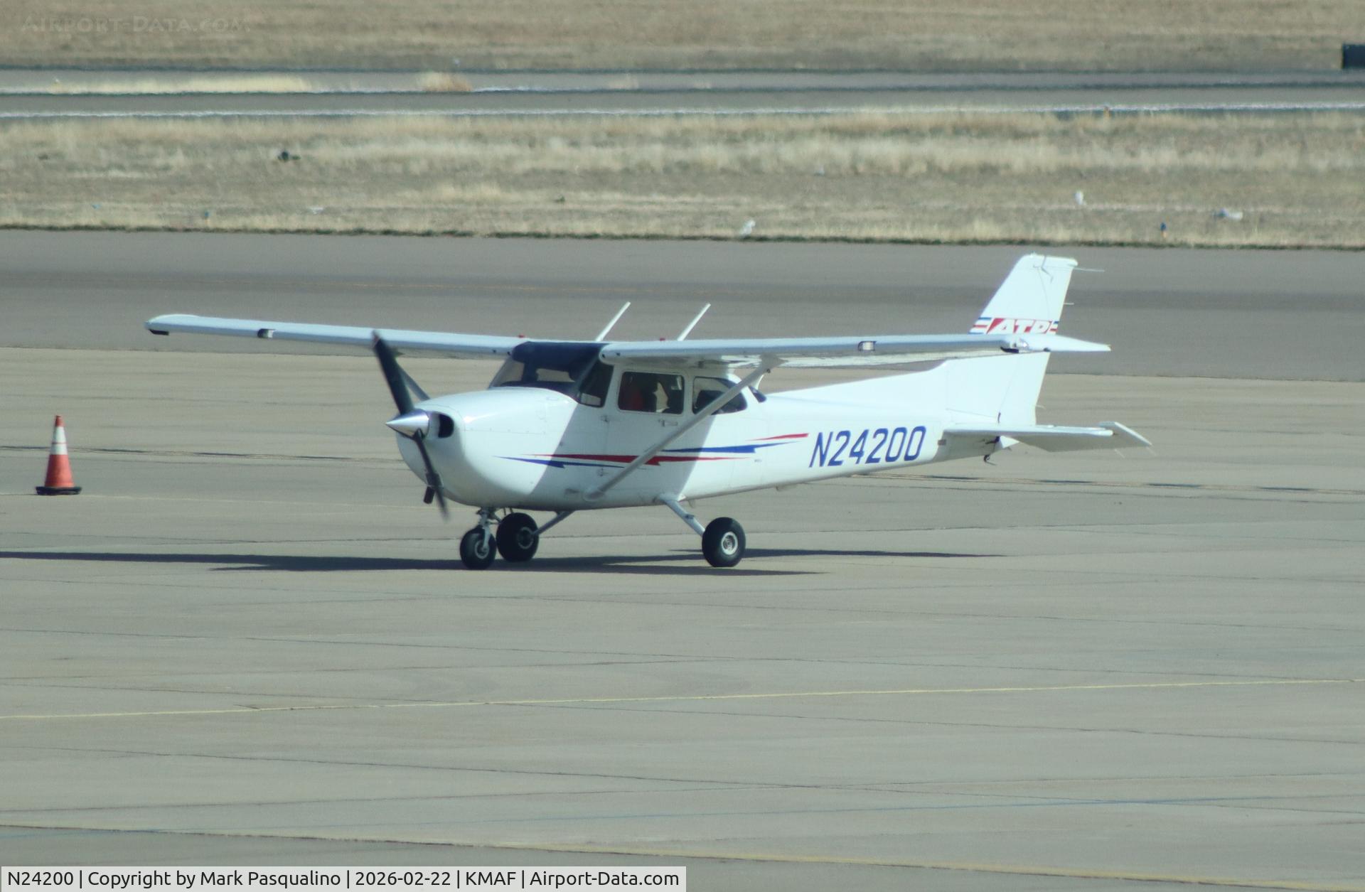 N24200, 2024 Cessna 172S C/N 172S13114, Cessna 172S