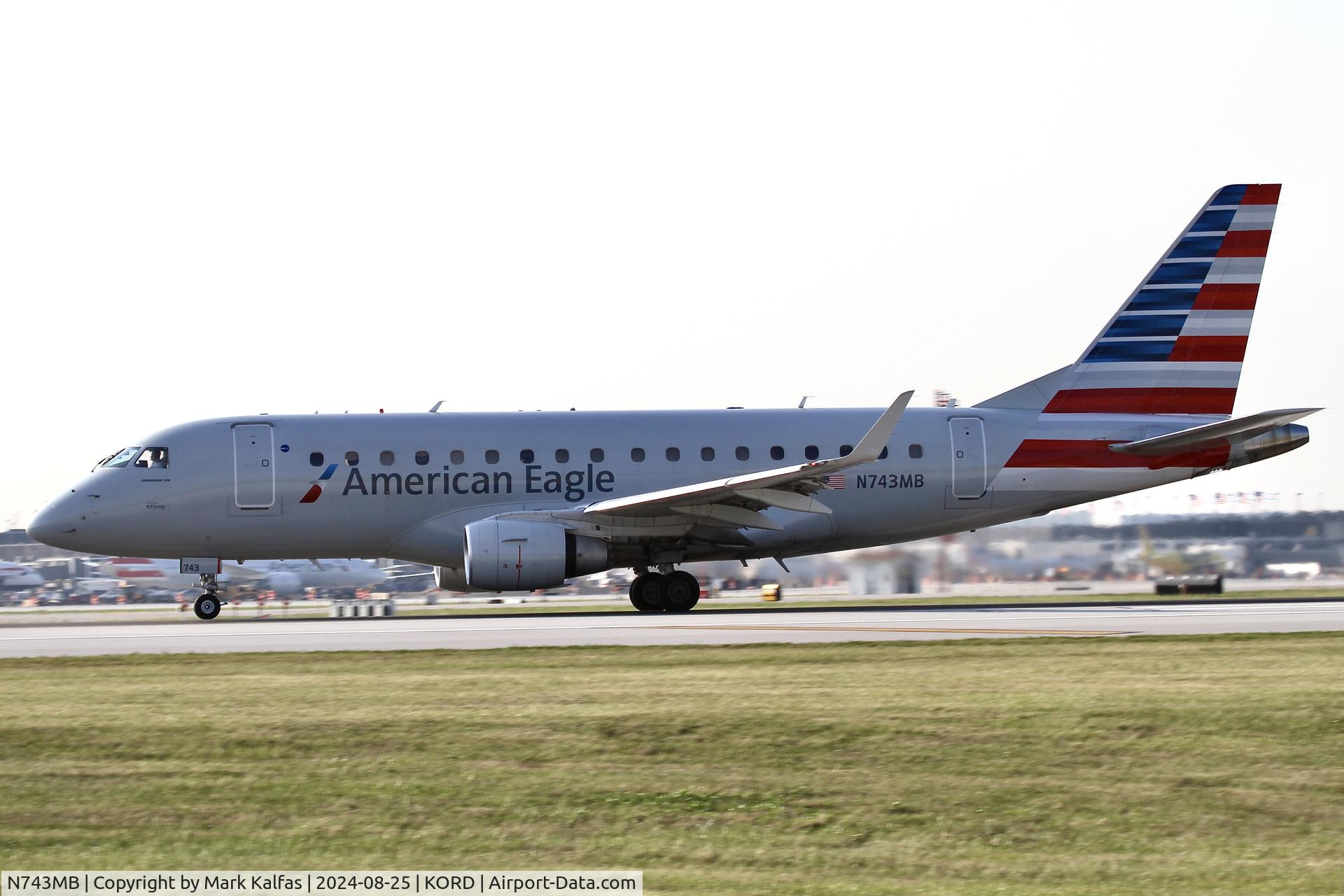 N743MB, 2006 Embraer ERJ-170-100 SE C/N 17000143, E170 Envoy / American Eagle Embraer ERJ-170-100 SE N743MB departing 22L KORD