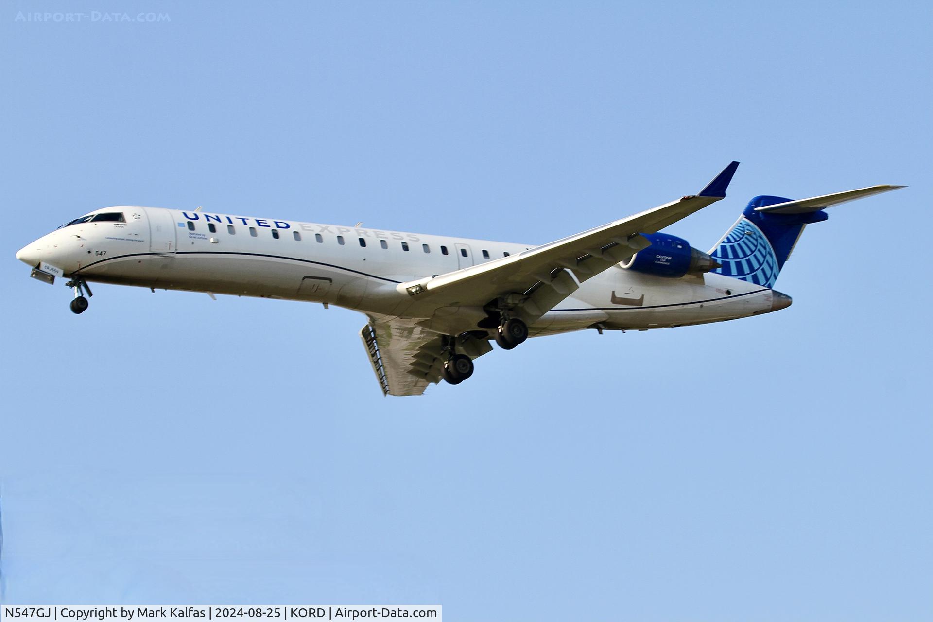 N547GJ, Bombardier CRJ-702 (CL-600-2C10) Regional Jet C/N 10272, CRJ7 GoJet/United Express Bombardier CRJ-702, CL-600-2C11 CRJ-550 N547GJ arriving 28C KORD