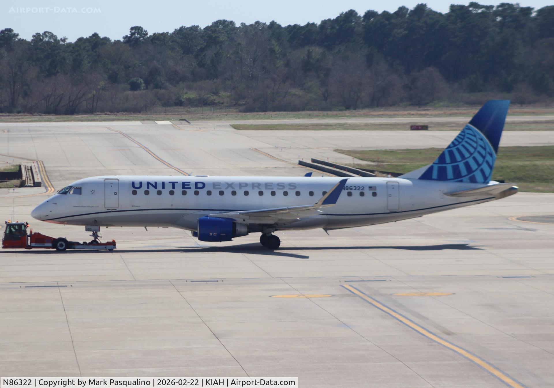 N86322, 2015 Embraer 175LR (ERJ-170-200LR) C/N 17000465, ERJ-170-200LR