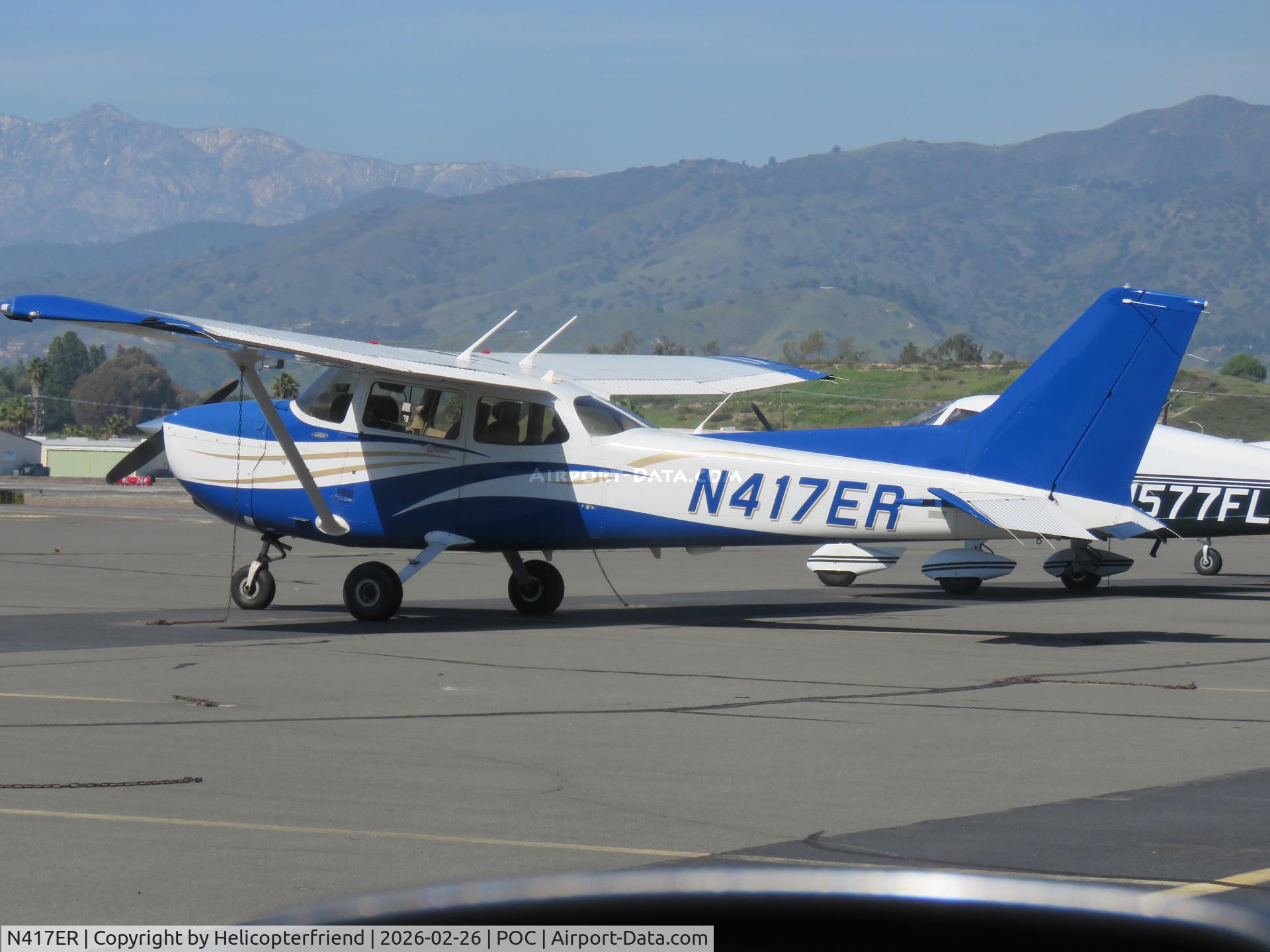 N417ER, 2002 Cessna 172S C/N 172S9163, Parked in transit parking