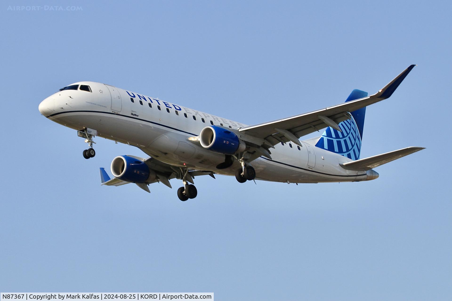 N87367, Embraer ERJ-170-200 LL C/N 17000861, E75L SkyWest / United Express N87367 arriving 28C KORD