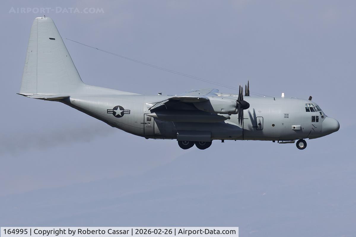 164995, Lockheed C-130T Hercules C/N 382-5300, Landing