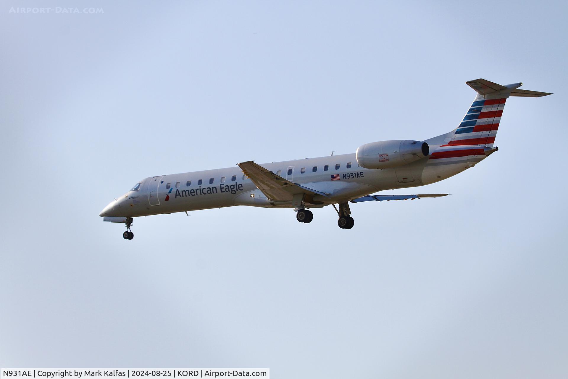 N931AE, 2005 Embraer ERJ-145LR (EMB-145LR) C/N 14500912, E145 Piedmont / American Eagle Embraer EMB-145LR, N931AE arriving 28C KORD