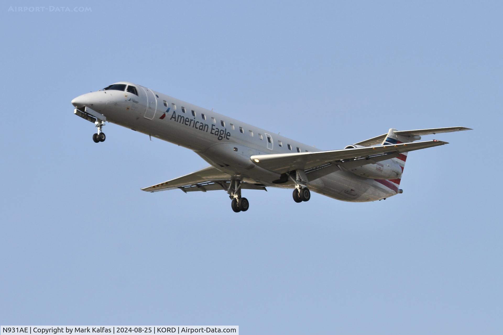 N931AE, 2005 Embraer ERJ-145LR (EMB-145LR) C/N 14500912, E145 Piedmont / American Eagle Embraer EMB-145LR, N931AE arriving 28C KORD