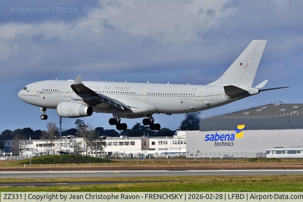 ZZ331, 2011 Airbus KC2 Voyager (A330-243MRTT) C/N 1248, RRR2286 landing runway 23 from Brize Norton