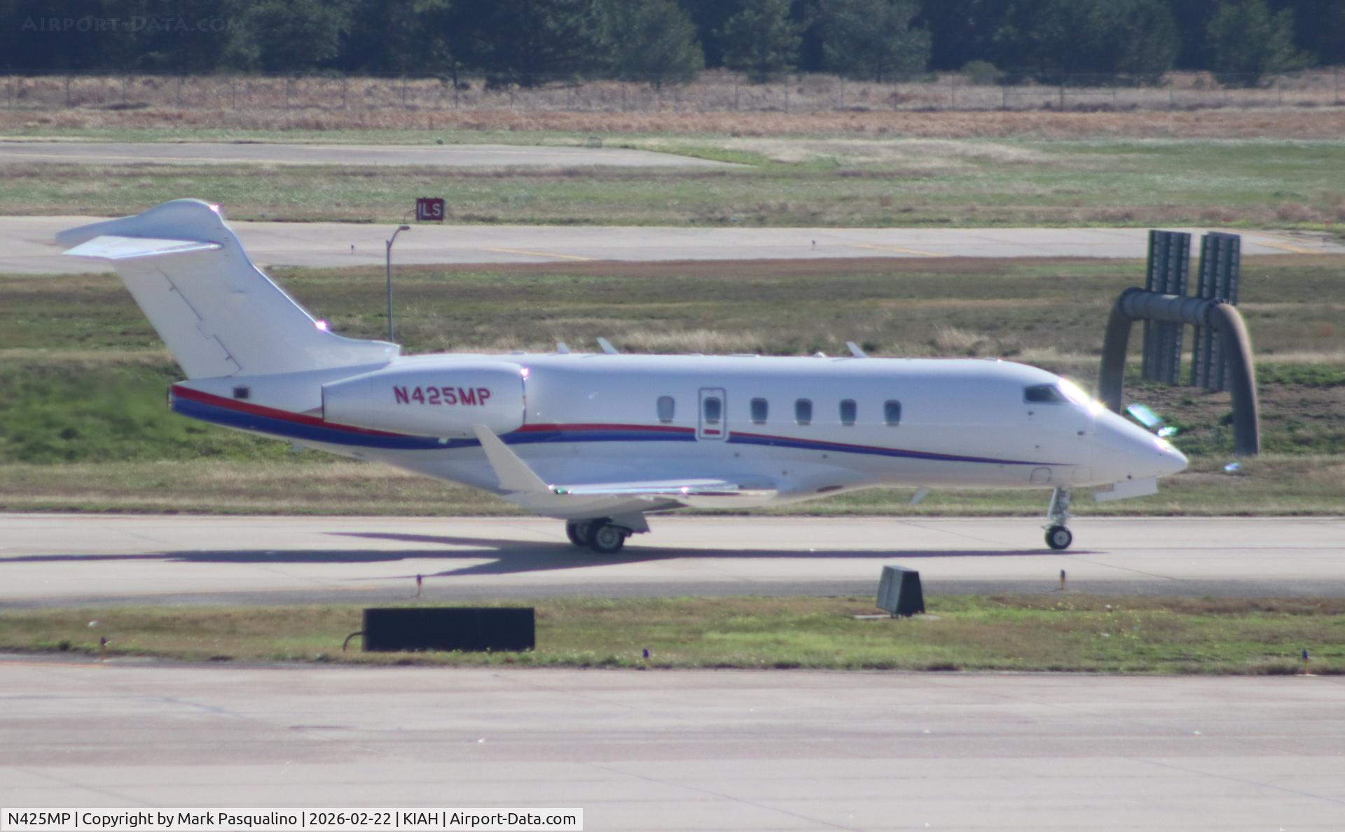 N425MP, 2024 Bombardier BD-100-1A10 Challenger 3500 C/N 21017, Challenger 3500