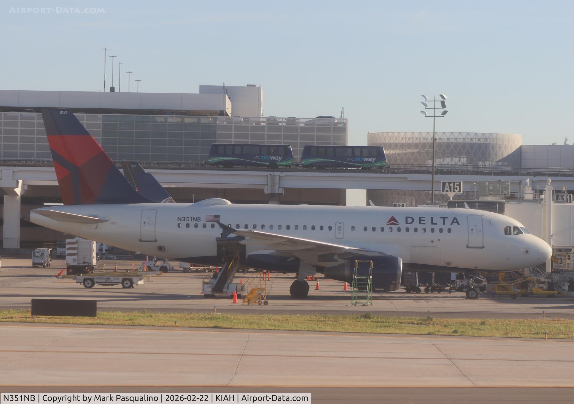 N351NB, 2002 Airbus A319-114 C/N 1820, Airbus A319-114