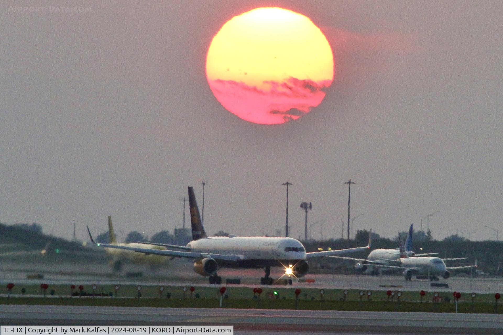 TF-FIX, 2002 Boeing 757-308 C/N 29434, B753 ICELANDAIR Boeing 757-308 TF-FIX departing 10L KORD