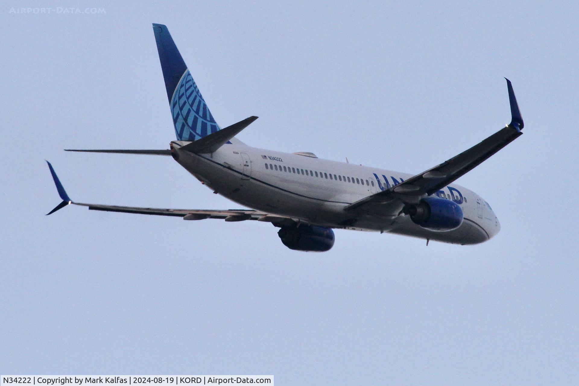 N34222, 1998 Boeing 737-824 C/N 28931, B738 United Boeing 737-824, N34222 departing 10L KORD