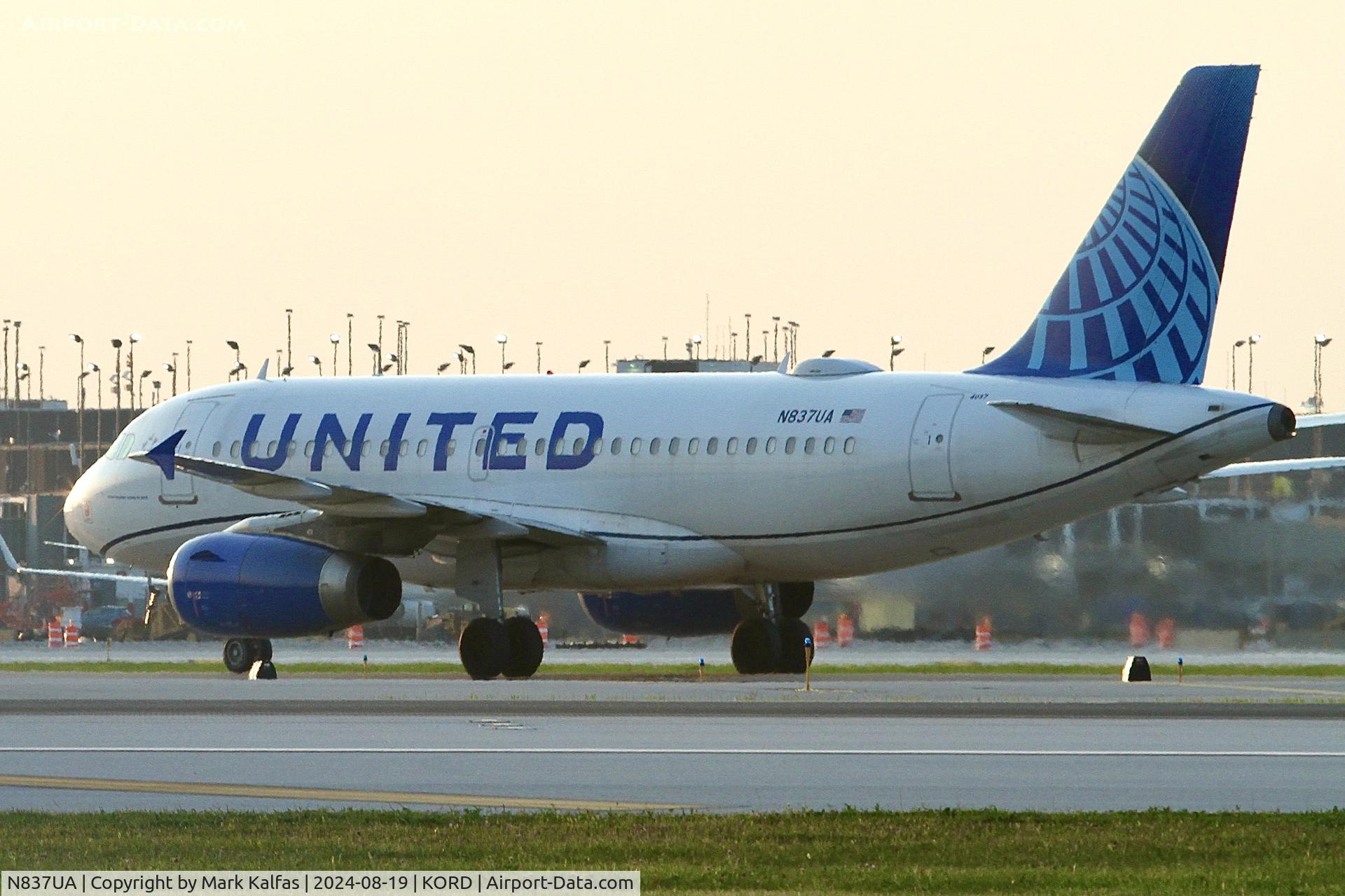 N837UA, 2001 Airbus A319-131 C/N 1474, A319 UNITED AIRLINES A319-232 N837UA at ORD
