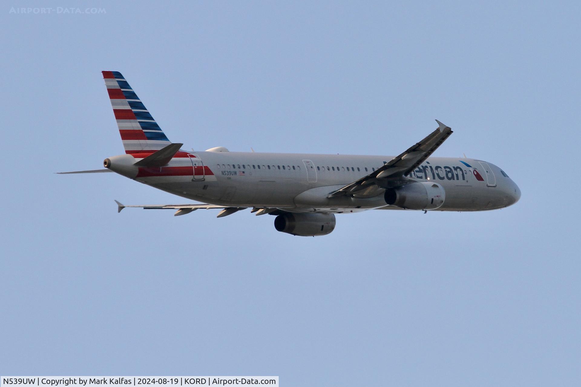 N539UW, 2009 Airbus A321-231 C/N 4082, A321 American Airbus A321-231 N539UW departing 10L KORD