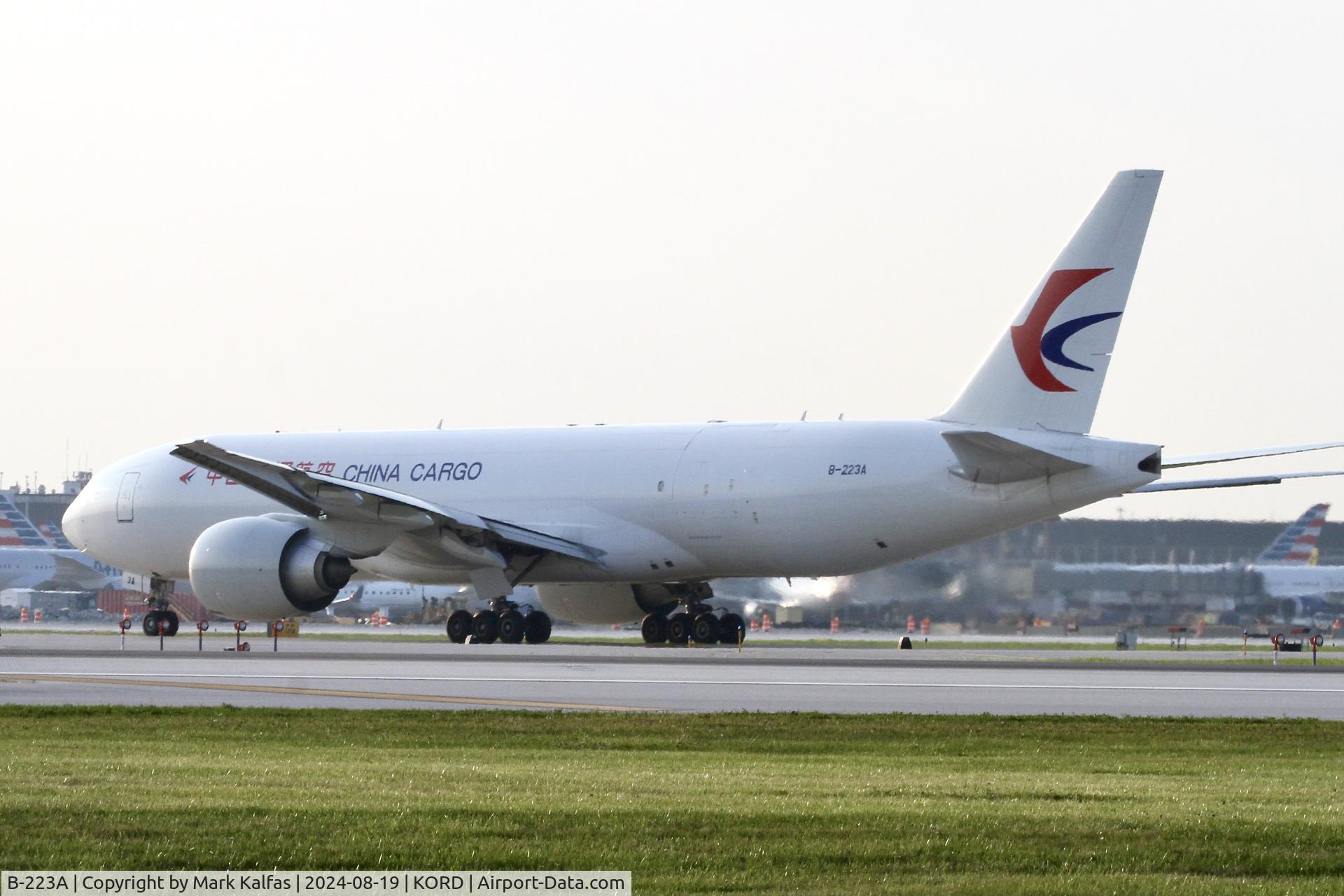 B-223A, Boeing 777-F6N C/N 67799, B77L China Cargo Boeing 777-F6N B-223A at ORD