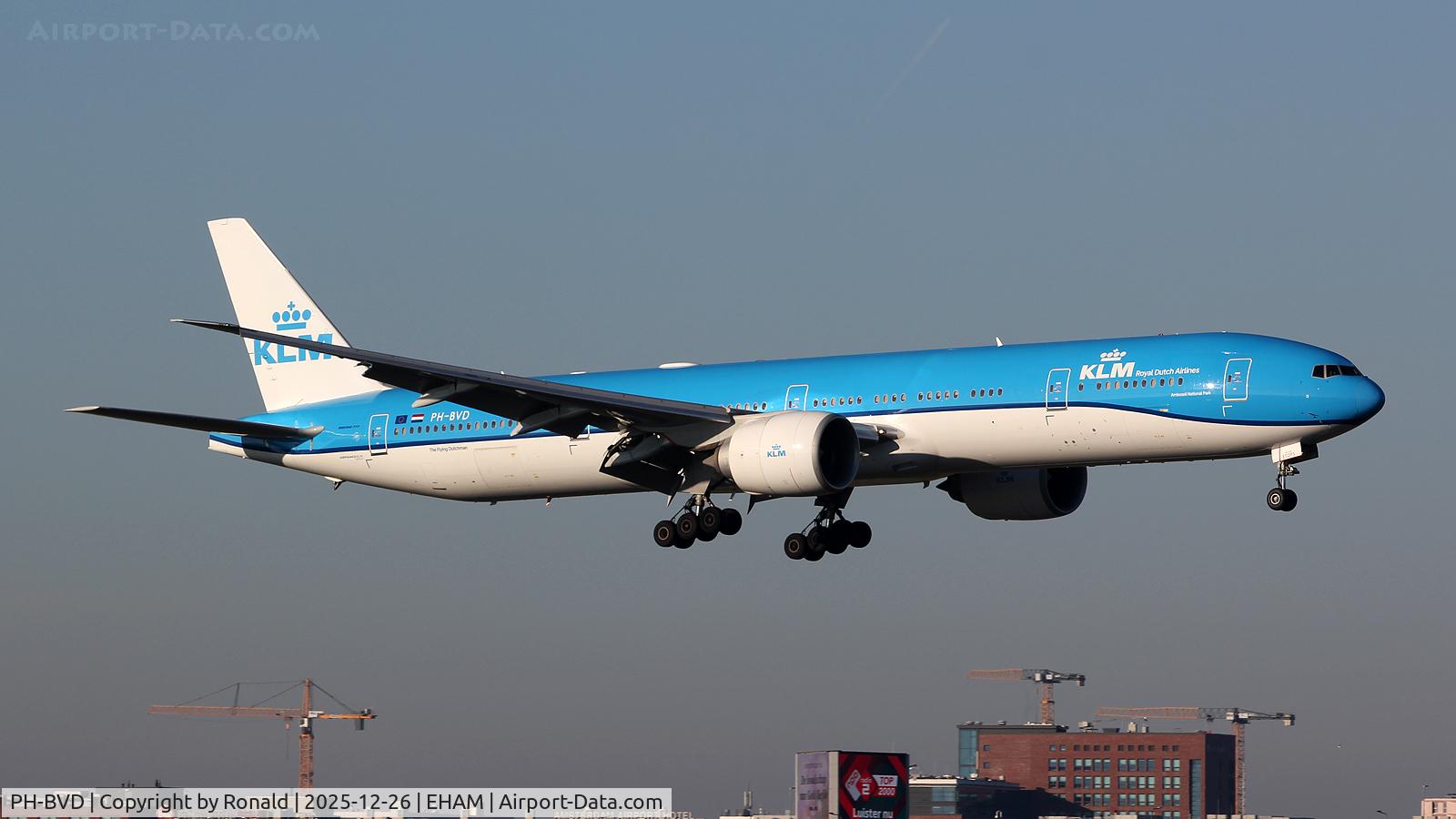 PH-BVD, 2009 Boeing 777-306/ER C/N 35979, at eham