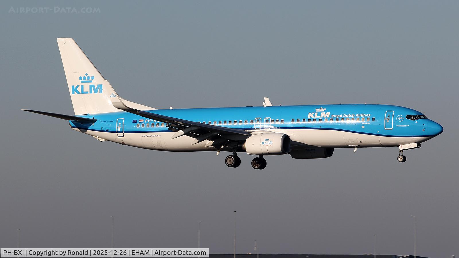 PH-BXI, 2000 Boeing 737-8K2 C/N 30358, at eham