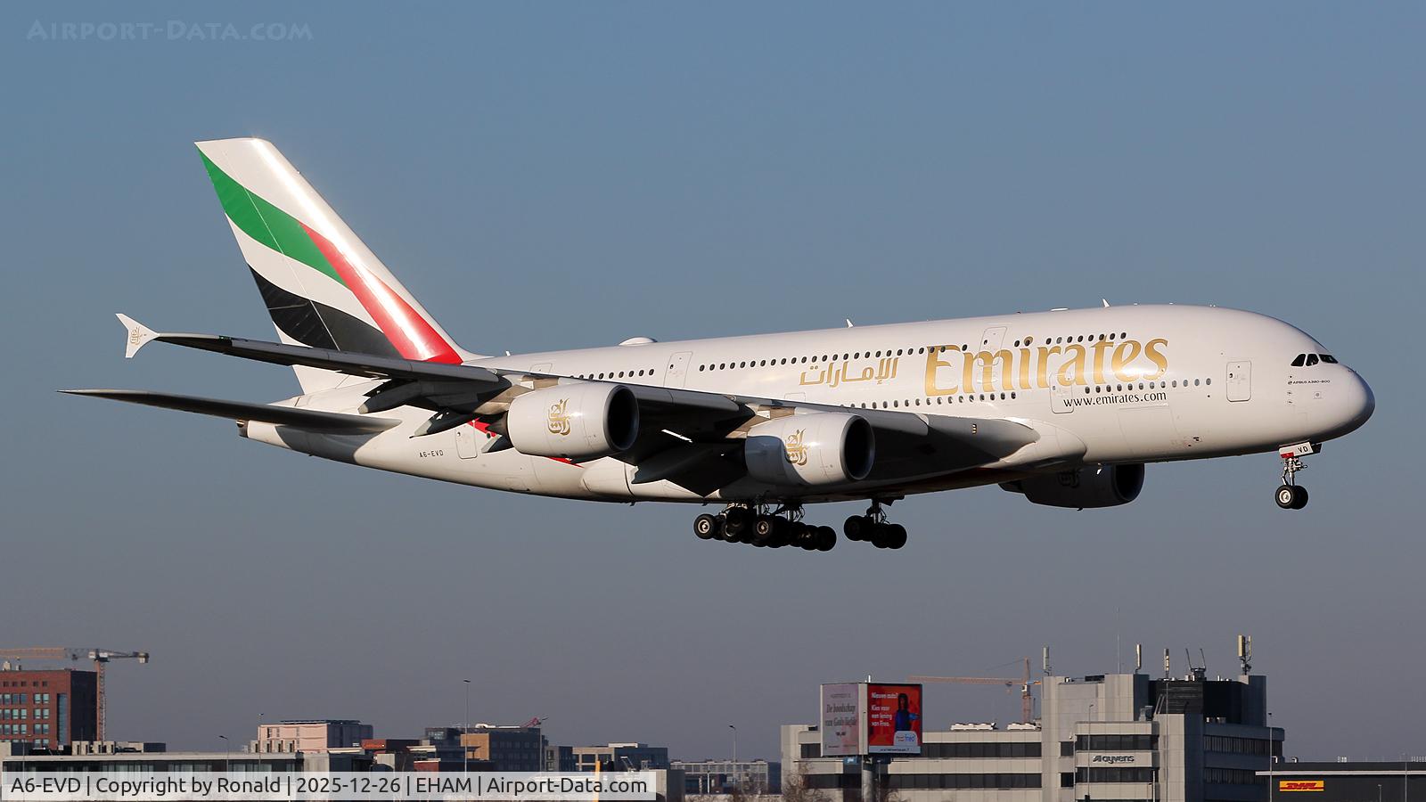 A6-EVD, 2017 Airbus A380-842 C/N 249, at eham