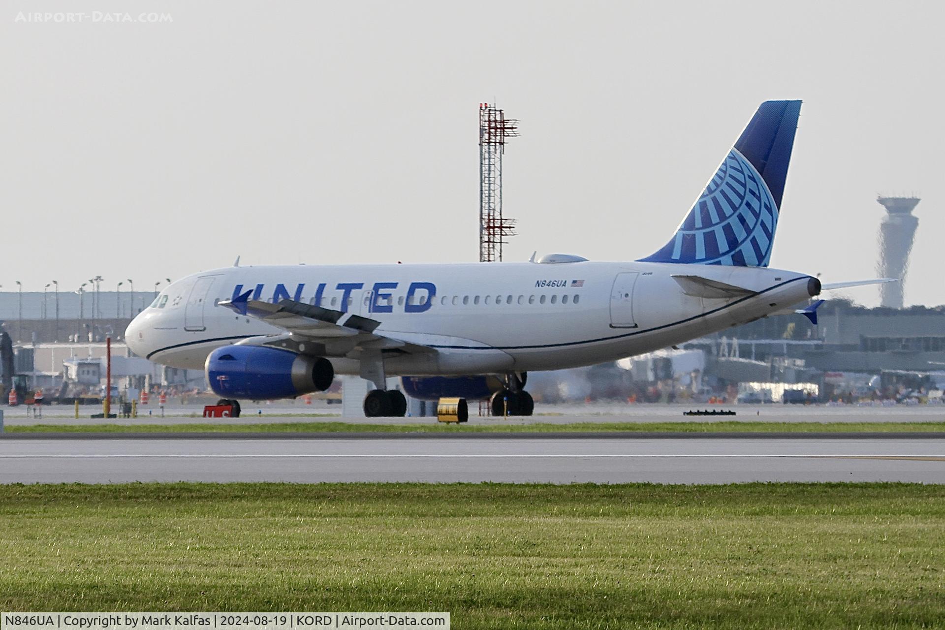 N846UA, 2001 Airbus A319-131 C/N 1600, A319 United Airbus A319-131 N846UA at Chicago O'Hare