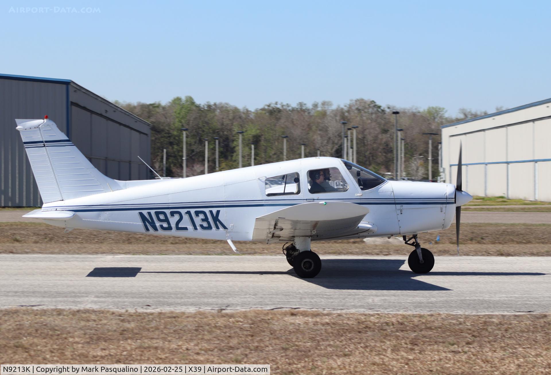 N9213K, 1976 Piper PA-28-140 C/N 28-7625170, Piper PA-28-140