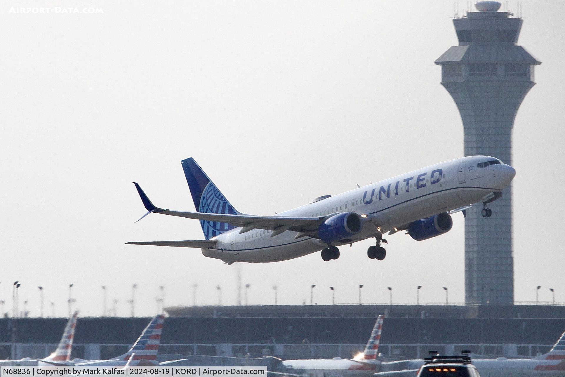 N68836, 2014 Boeing 737-924/ER C/N 60088, B739 United  Boeing 737-924/ER N68836 departing 10L KORD