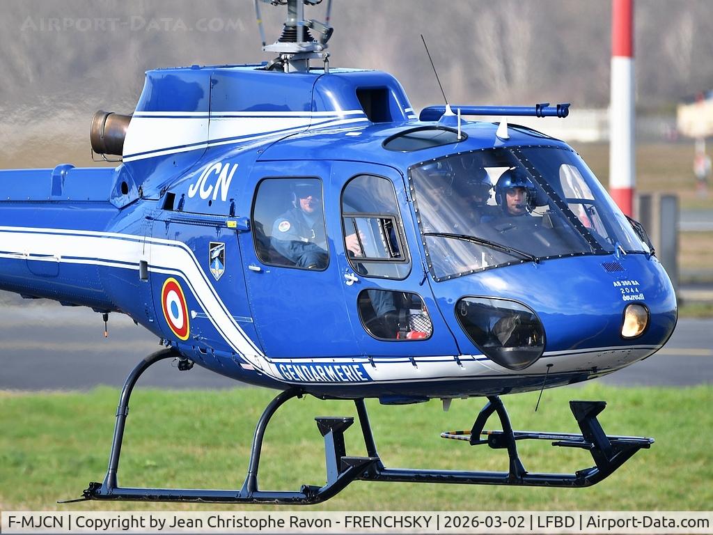 F-MJCN, Aerospatiale AS-350B Ecureuil C/N 2044, France Gendarmerie