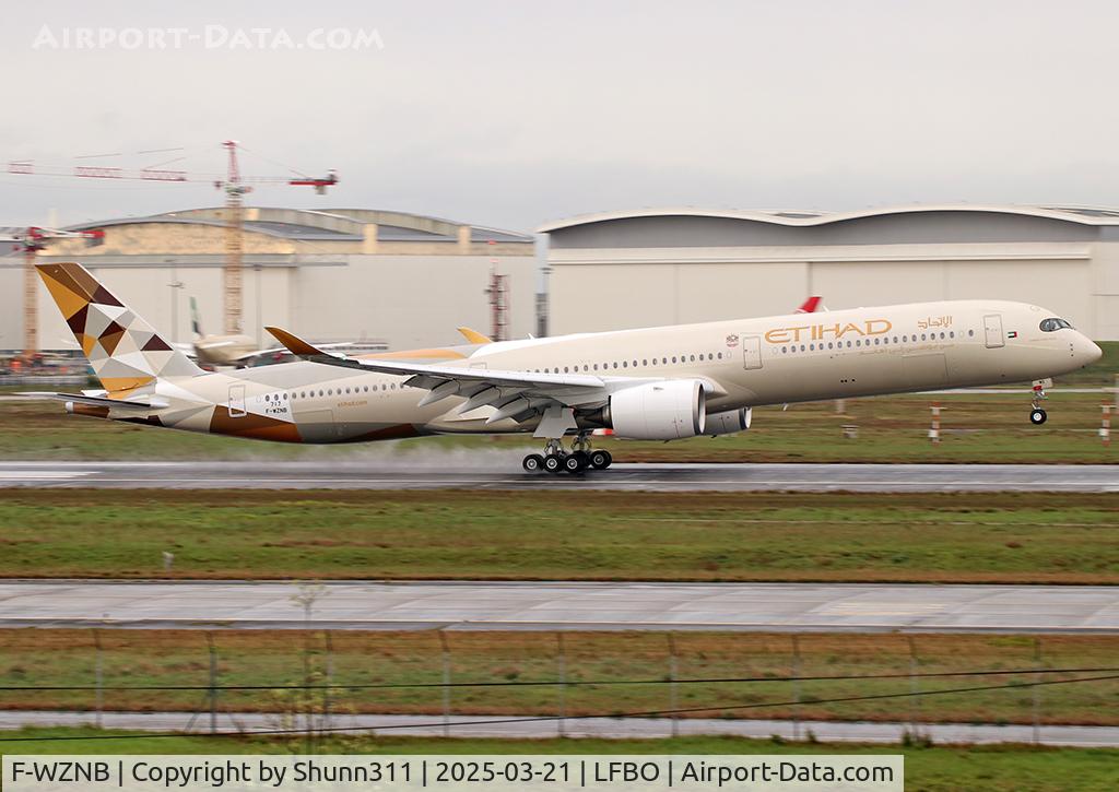 F-WZNB, 2025 Airbus A350-1041 C/N 0717, C/n 0717 - To be A6-XWG