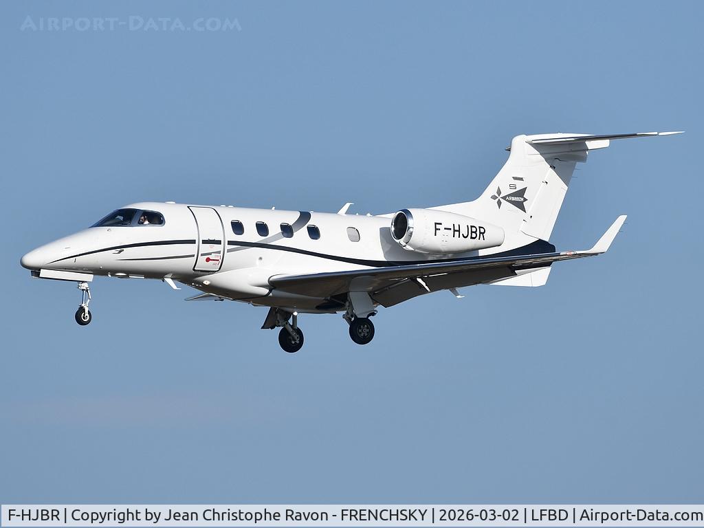 F-HJBR, 2015 Embraer EMB-505 Phenom 300 C/N 50500278, Air Breizh