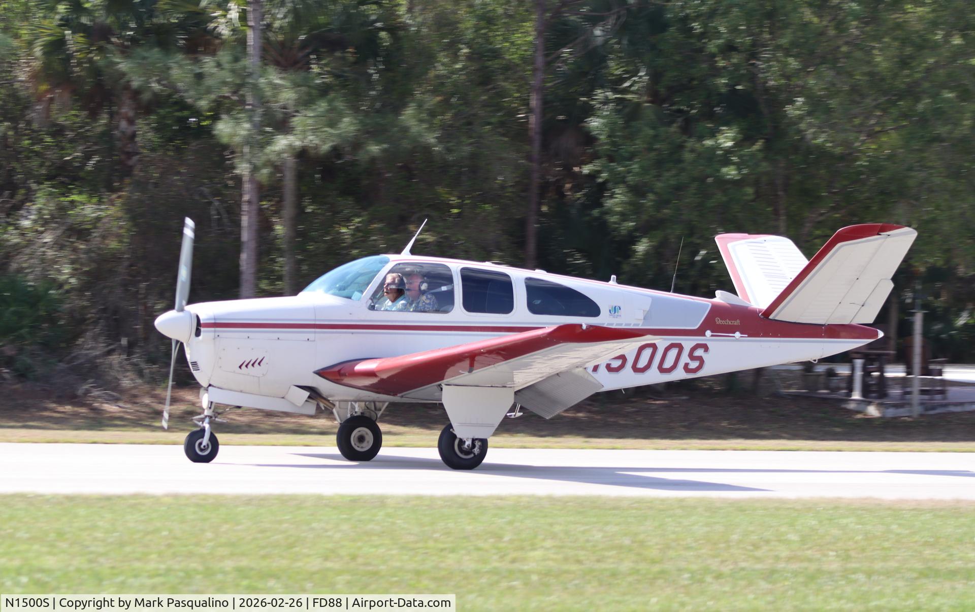 N1500S, 1961 Beech P35 Bonanza C/N D-6897, Beech P35