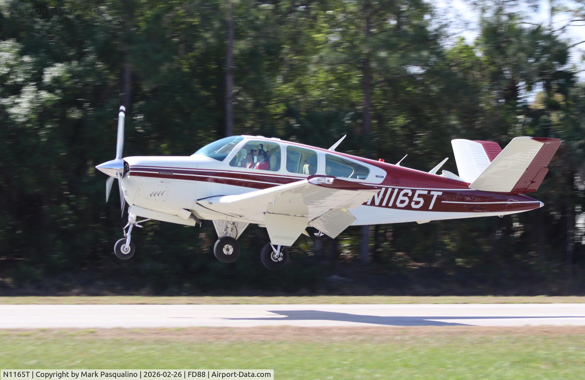 N1165T, 1975 Beech V35B Bonanza C/N D-9754, Beech V35B