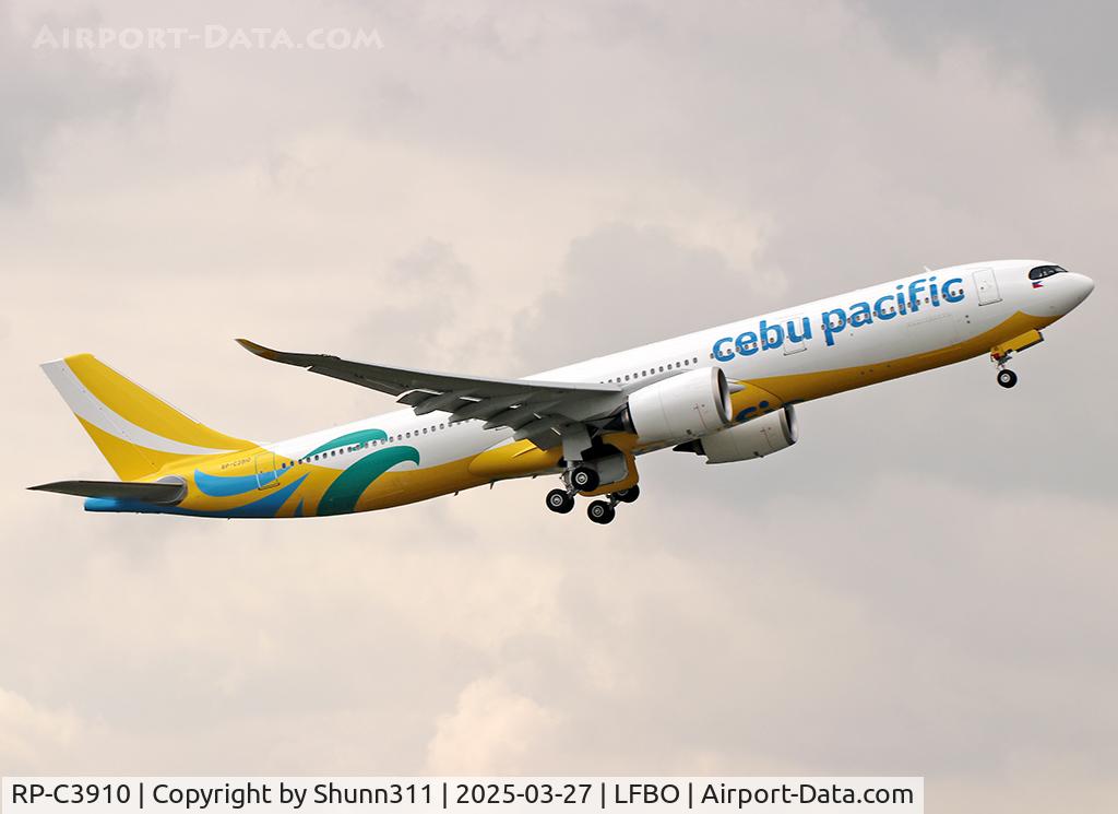 RP-C3910, 2025 Airbus A330-941 C/N 2087, Delivery day...