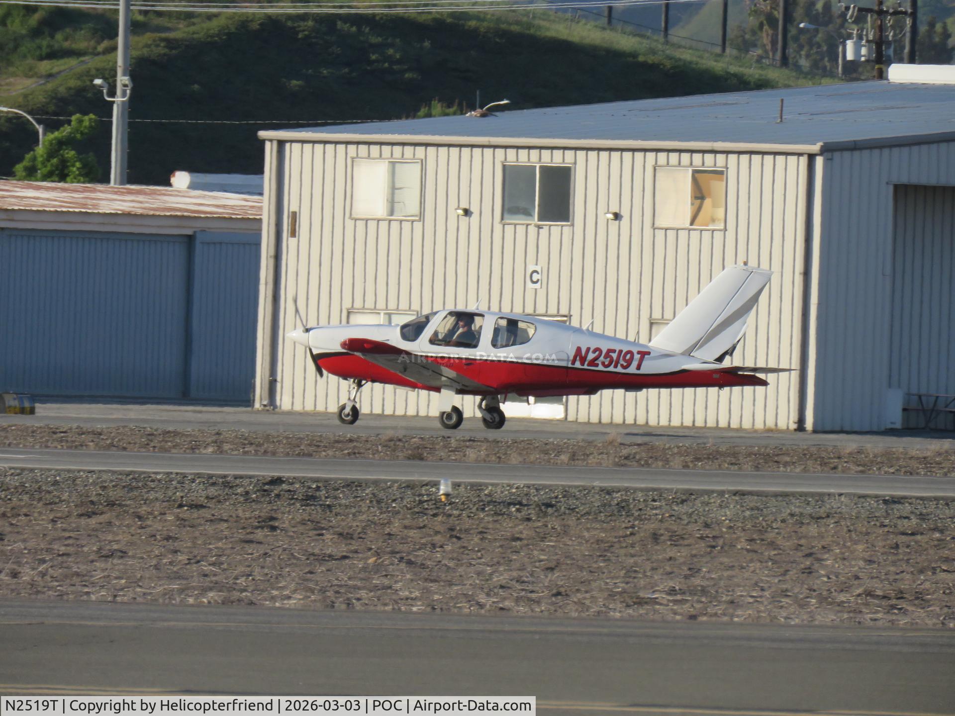 N2519T, 1989 Socata TB-20 TRINIDAD C/N 949, Preparing to exit runway 26R