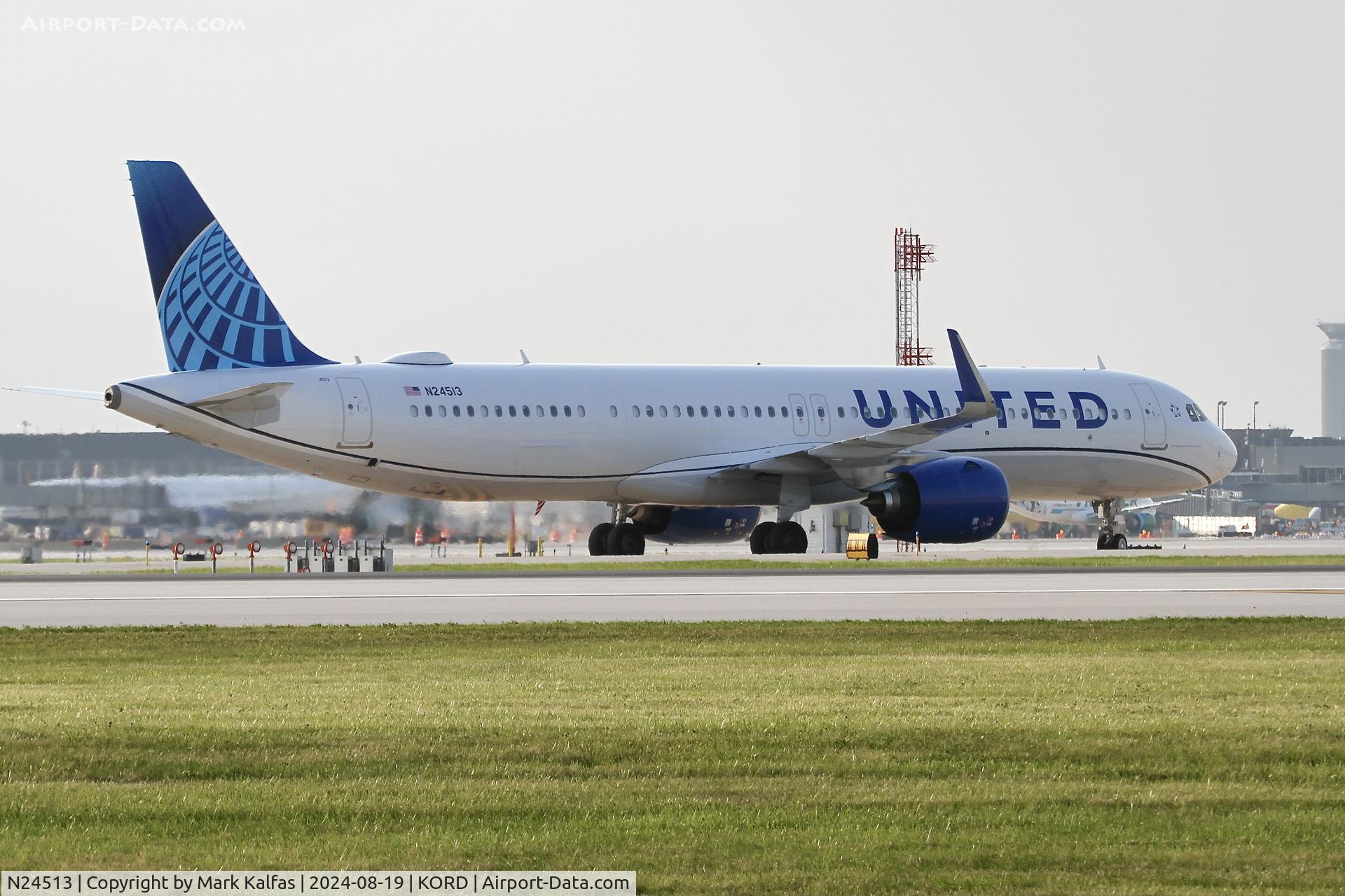 N24513, 2024 Airbus A321- 271NX C/N 11850, A21N United Airlines A321- 271NX N24513 arriving at KORD