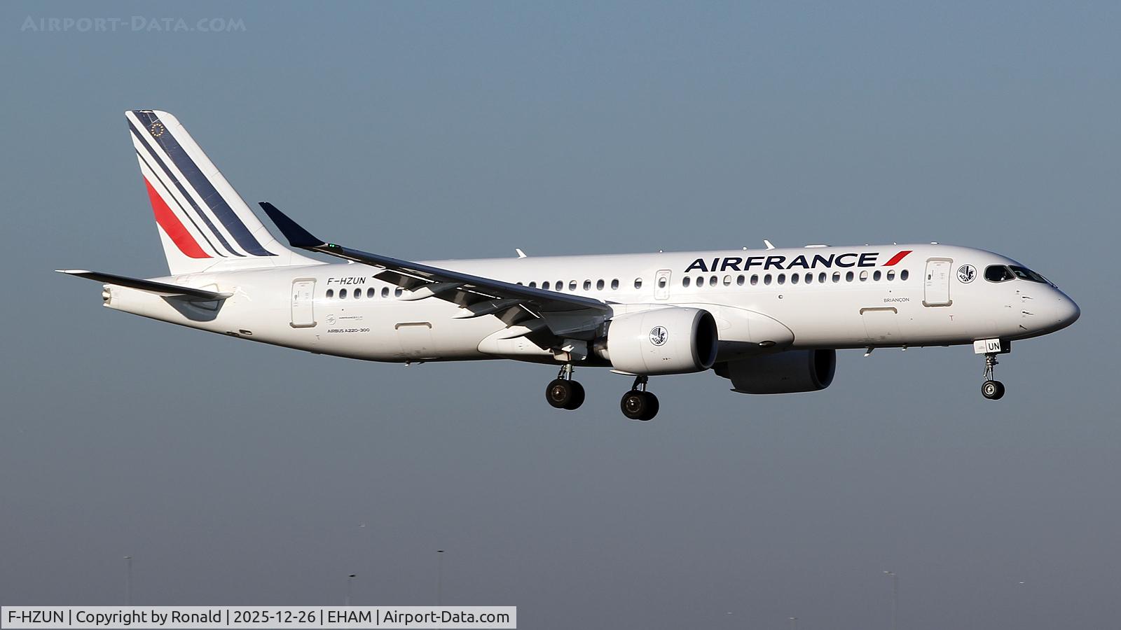 F-HZUN, 2022 Airbus A220-300 C/N 55187, at eham