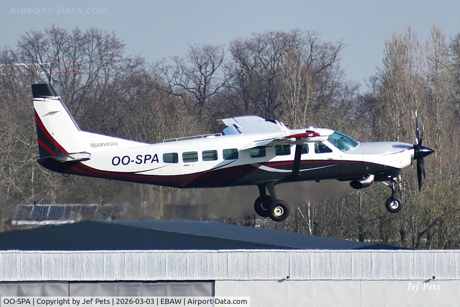 OO-SPA, 1996 Cessna 208B Grand Caravan C/N 208B0587, Landing at Antwerp Airport.