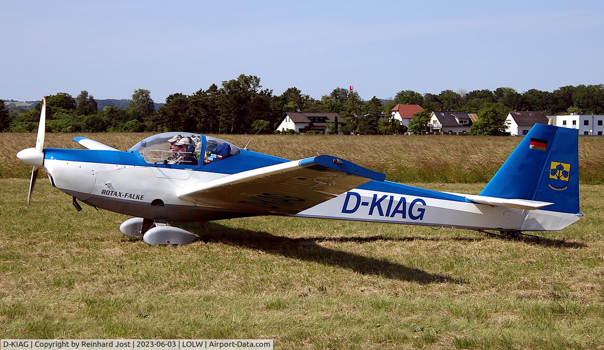 D-KIAG, Scheibe SF 25C Falke 2000 C/N 44442, Rotax-Falke of the Sportflugverein Enger at the last leg of the Deutschlandsflug 2023 at Wels, Austria