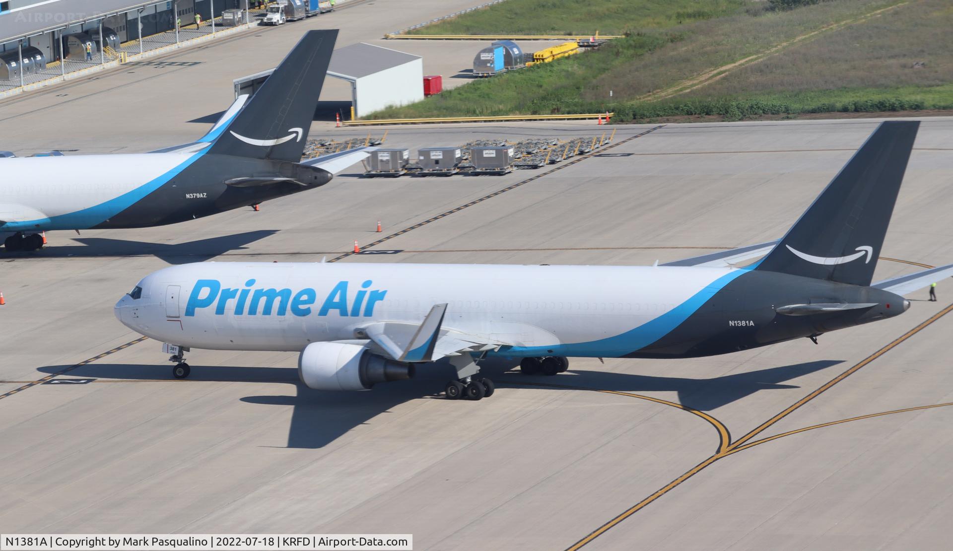 N1381A, 1997 Boeing 767-316/ER C/N 27615, Boeing 767-316/ER