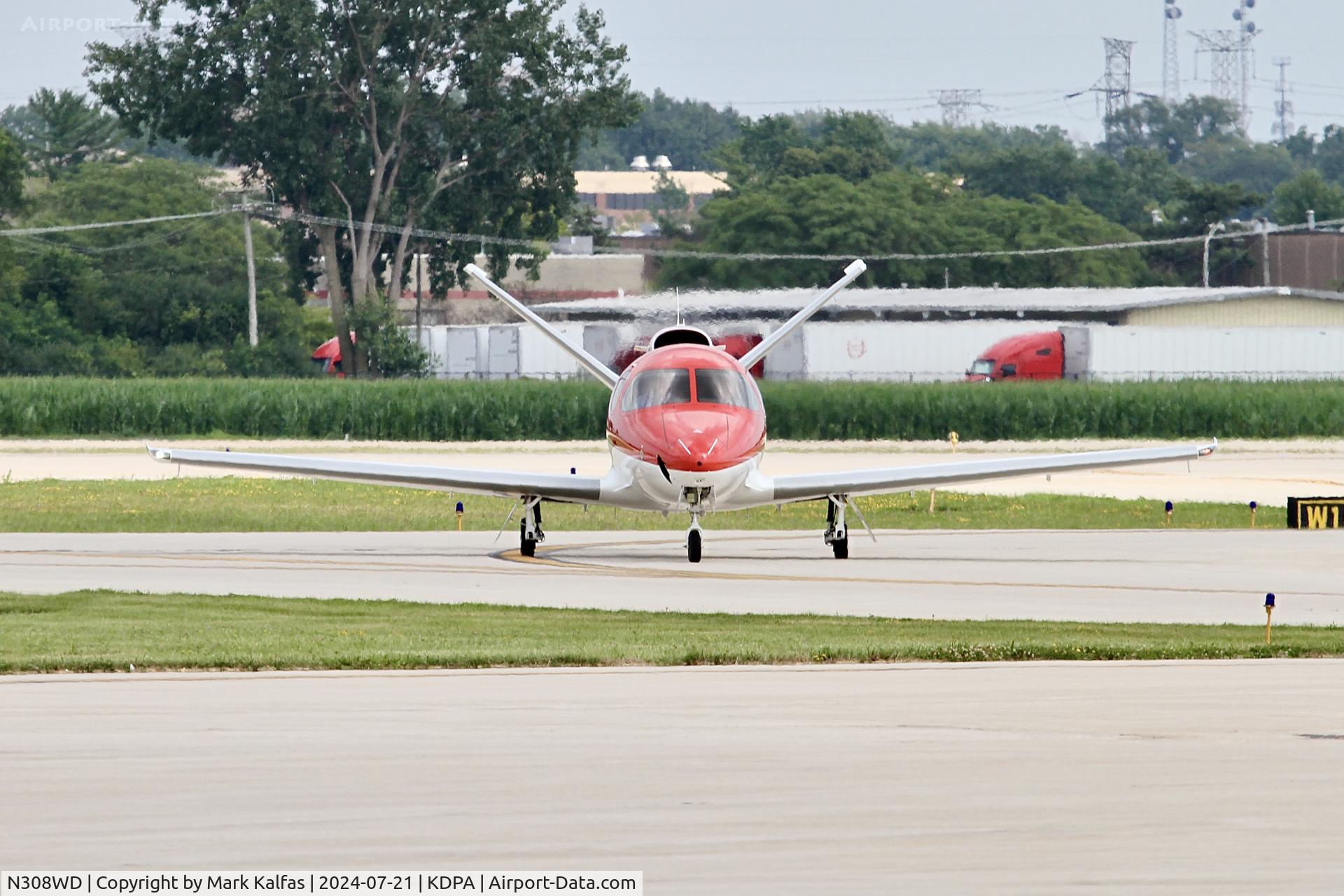 N308WD, 2023 CIRRUS DESIGN CORP SF50 C/N 0474, SF50 W DIAMONG AVIATION LLC CIRRUS DESIGN CORP SF50 N308WD arriving at KDPA