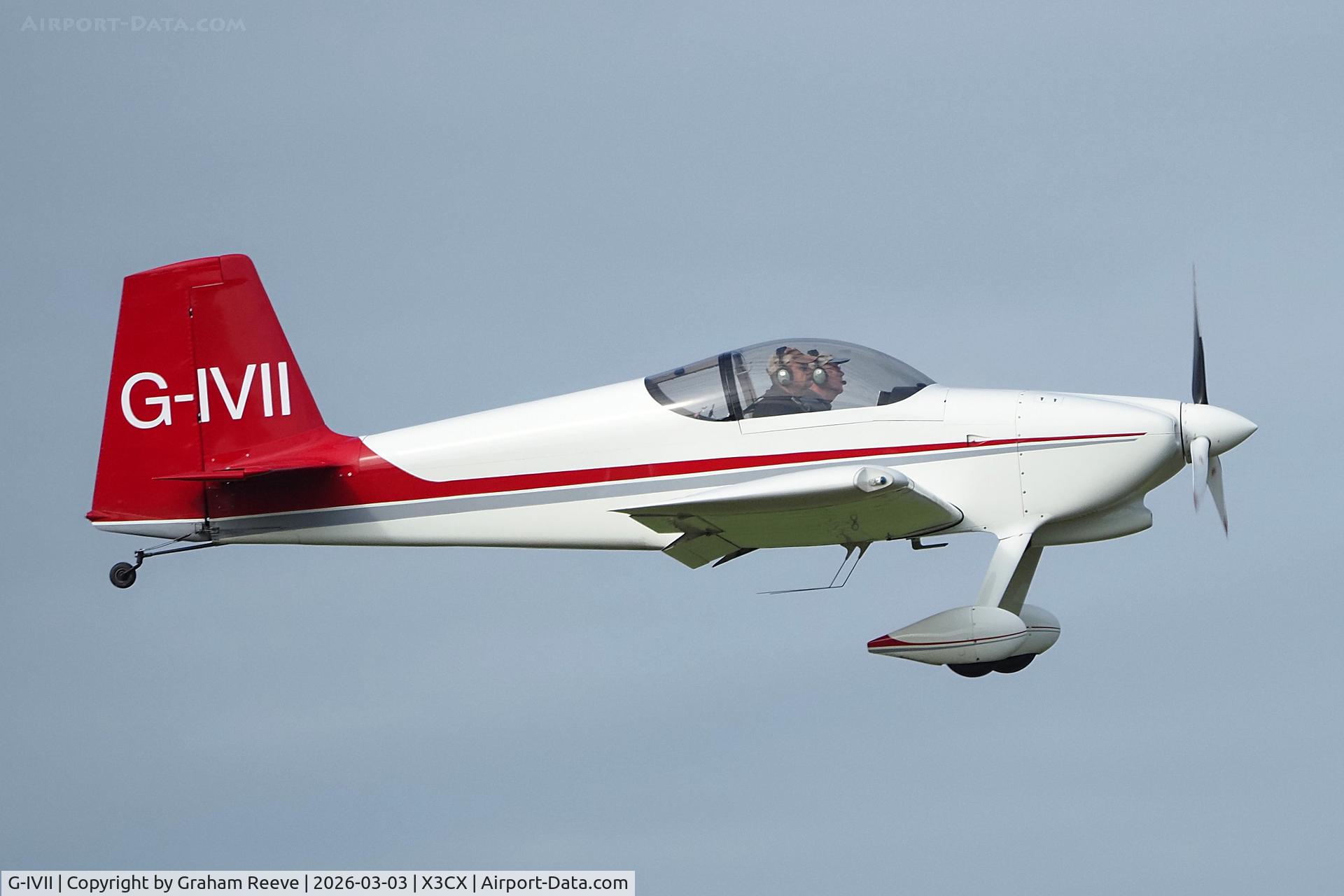 G-IVII, 2004 Vans RV-7 C/N PFA 323-14222, Landing at Northrepps.