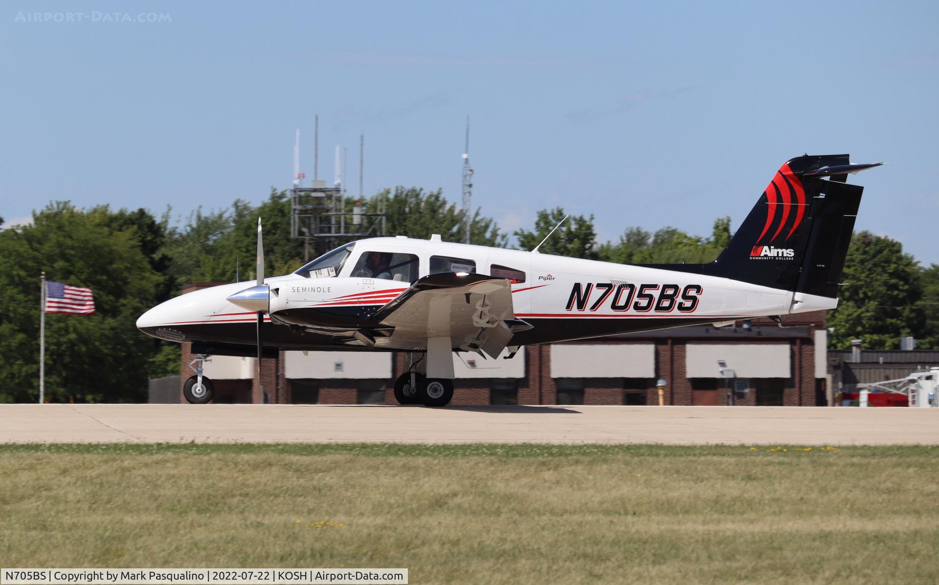 N705BS, Piper PA-44-180 Seminole C/N 4496500, Piper PA-44-180