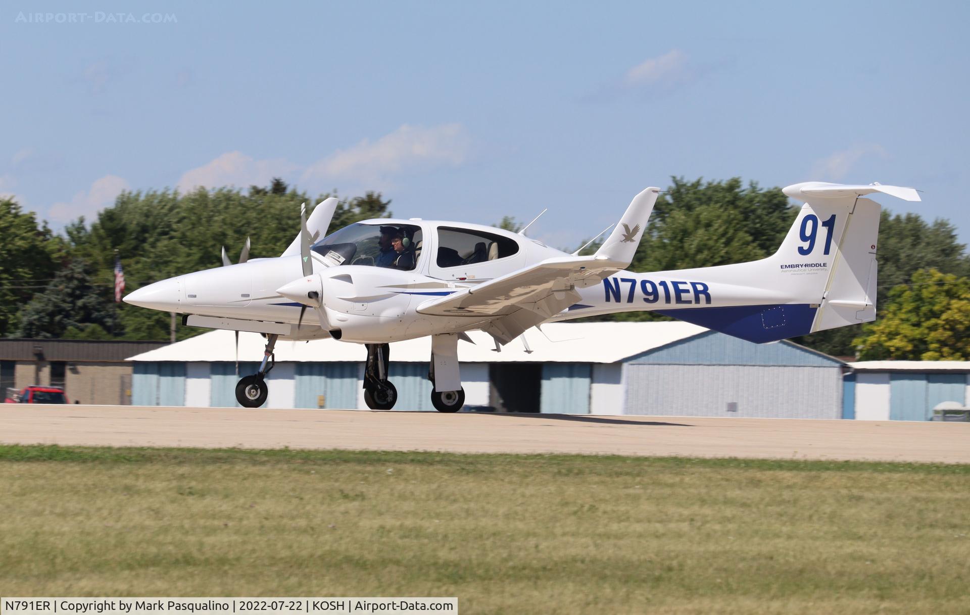 N791ER, 2022 Diamond DA-42 NG Twin Star C/N 42.N429, Diamond DA-42 NG
