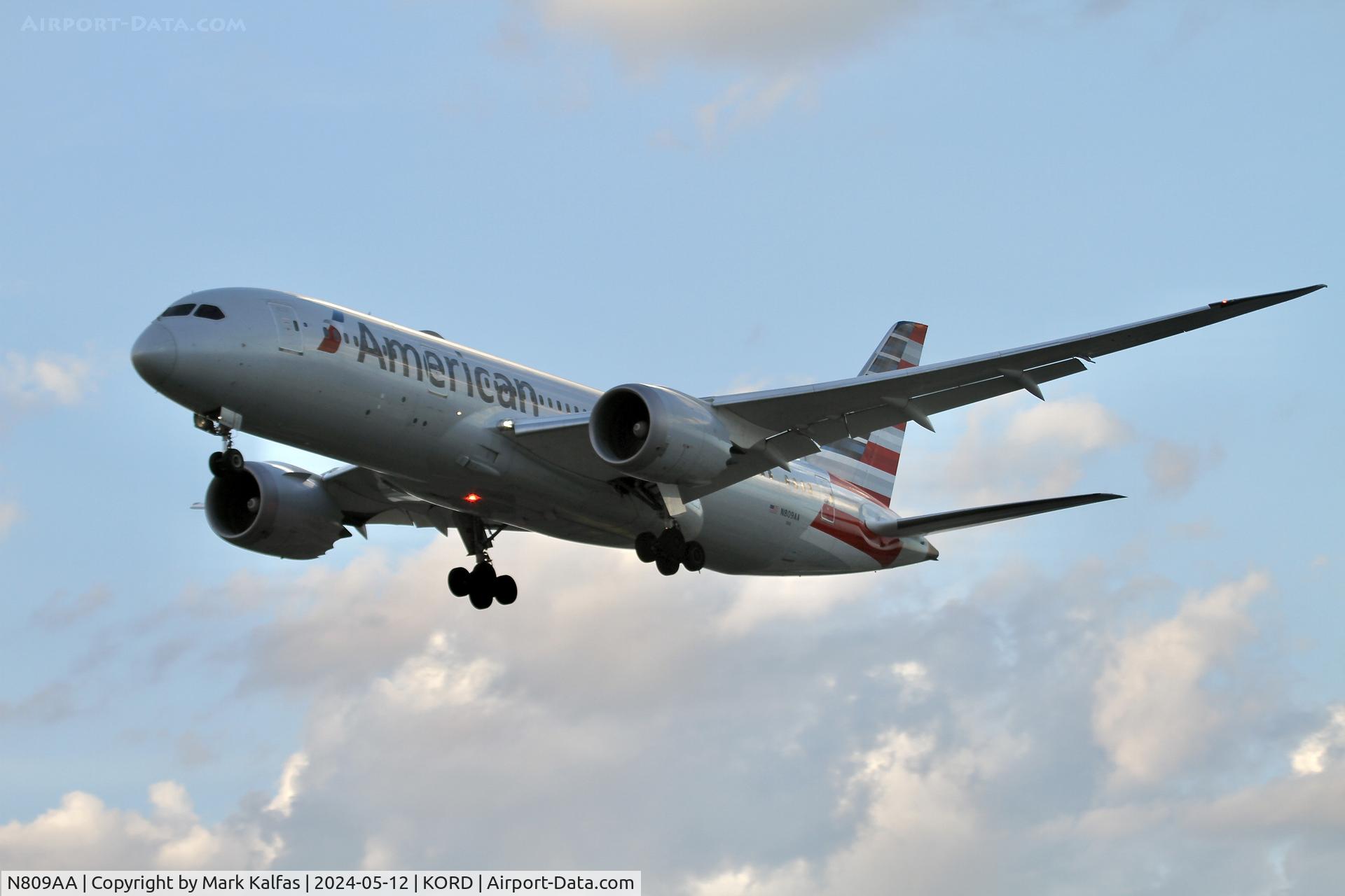 N809AA, 2015 Boeing 787-8 Dreamliner C/N 40627, B789 American Boeing 787-8 Dreamliner, N809AA arriving 28R KORD