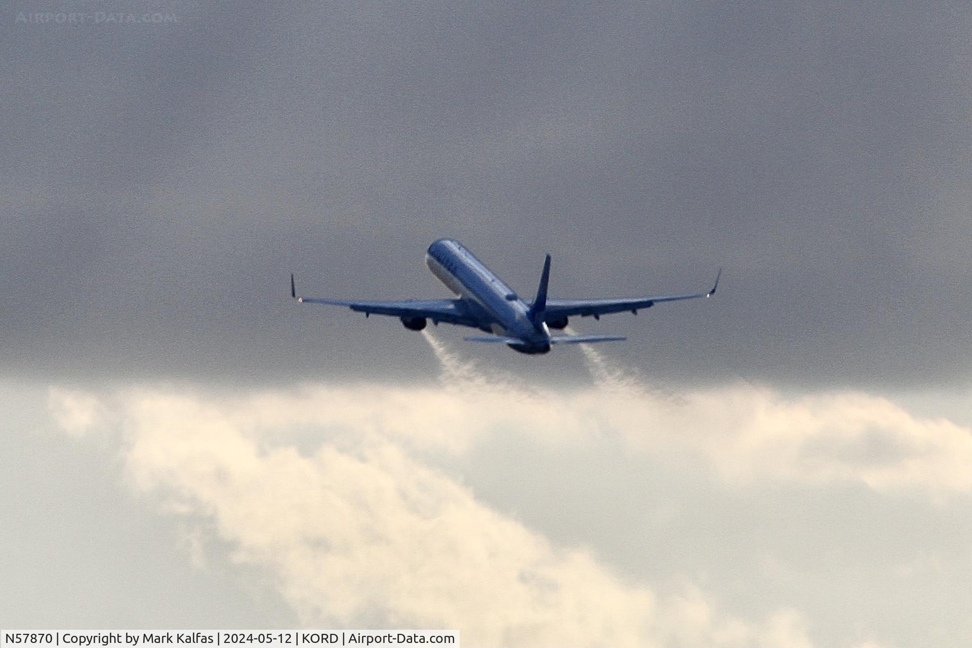 N57870, 2003 Boeing 757-33N C/N 33525, B753 United Airlines Boeing 757-33N N57870 departing 29R KORD