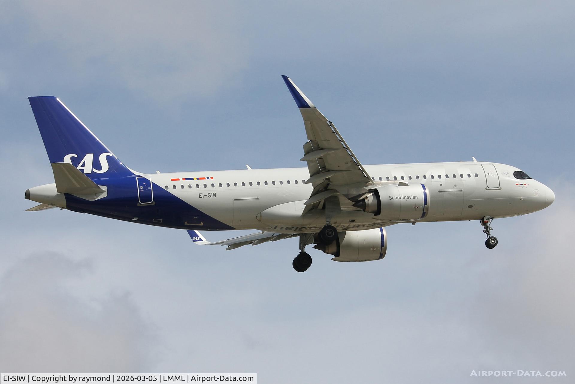 EI-SIW, 2023 Airbus A320-251N C/N 11801, Airbus A320-251N reg EI-SIW of Scandinavian Airlines landing in Malta.
